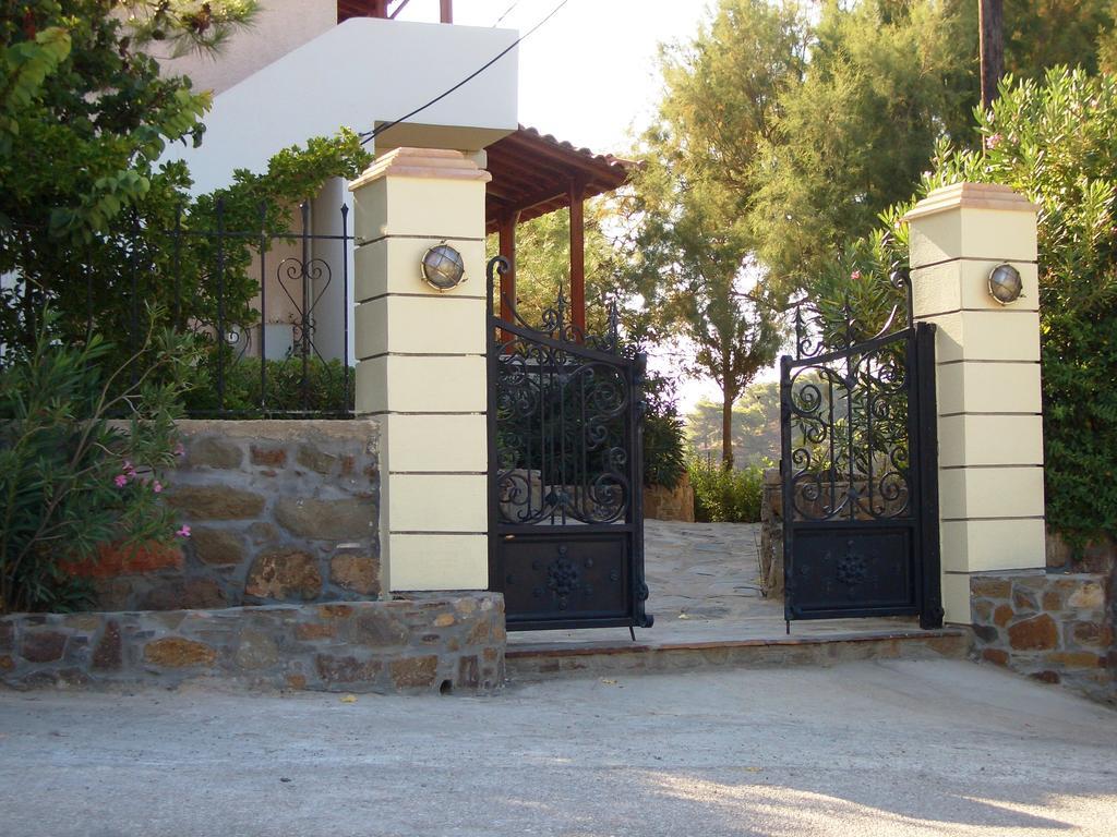 Zorbas Apartments Volissos Екстериор снимка